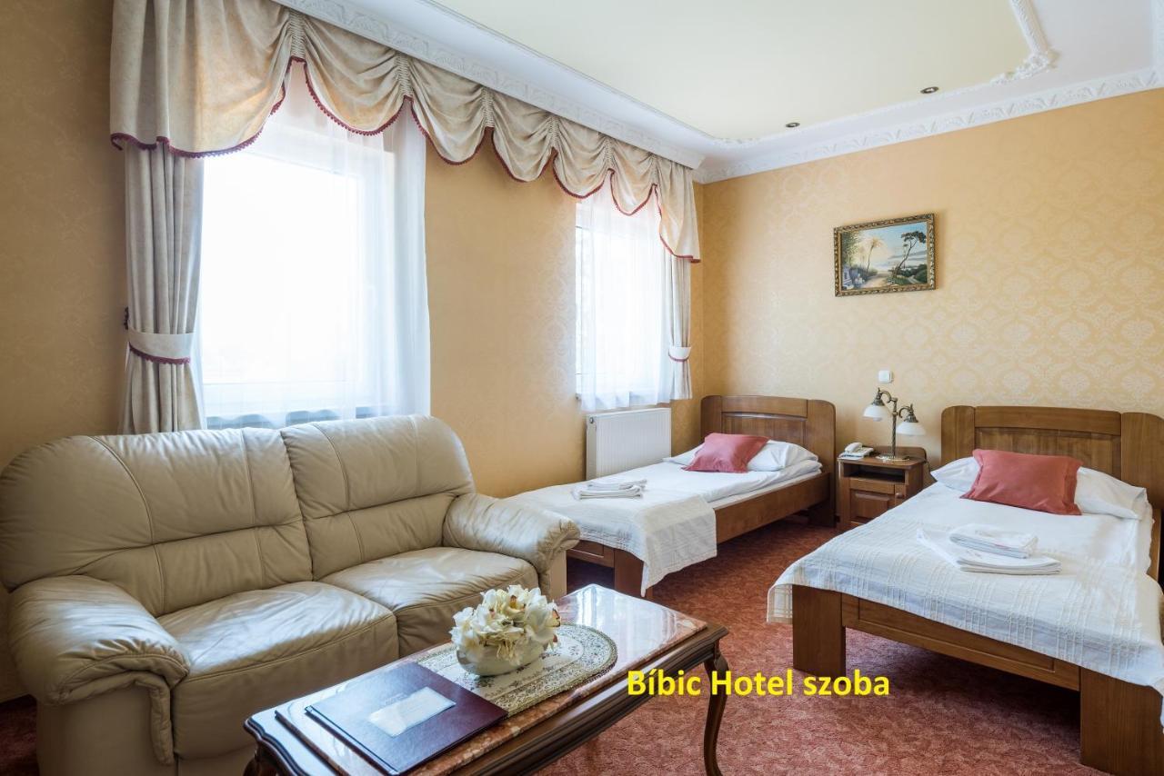 Hotel Bibic Es Tueskevar Etterem Es Horgaszto Nyíregyháza Dış mekan fotoğraf